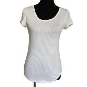 Full Circle Trends White Ribbed Fitted Short Sleeve Blouse Women’s Medium